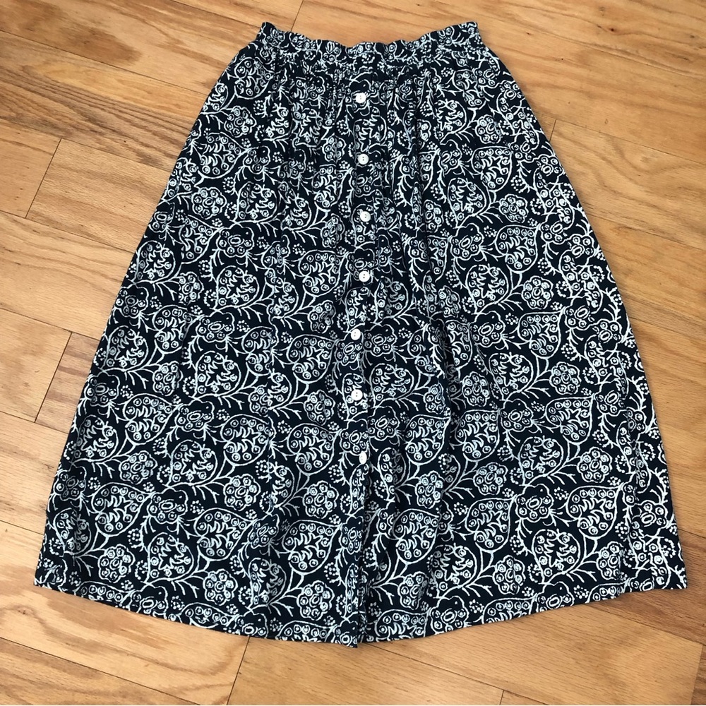 Vintage Orvis Scandi midi elastic waist button down skirt in navy and white